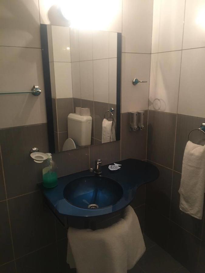 Hotel Dinastia Piteşti Eksteriør bilde