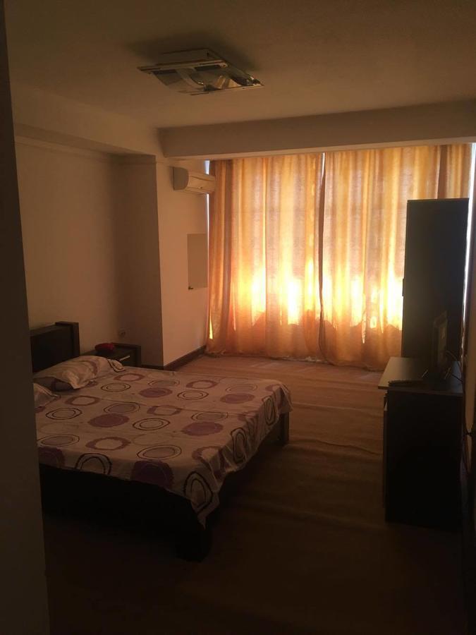 Hotel Dinastia Piteşti Eksteriør bilde